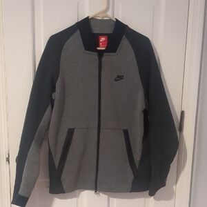 Nike Men's Two-Tone Gray and Black Bomber Jacket
